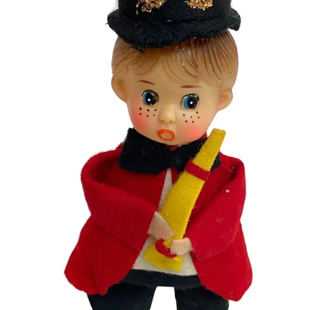 Vintage Christmas Figurine Christmas Caroler Musician Felt w/ Plastic Head  7.5
